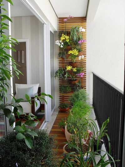 jardin_vertical_madera_balcones_pequeños